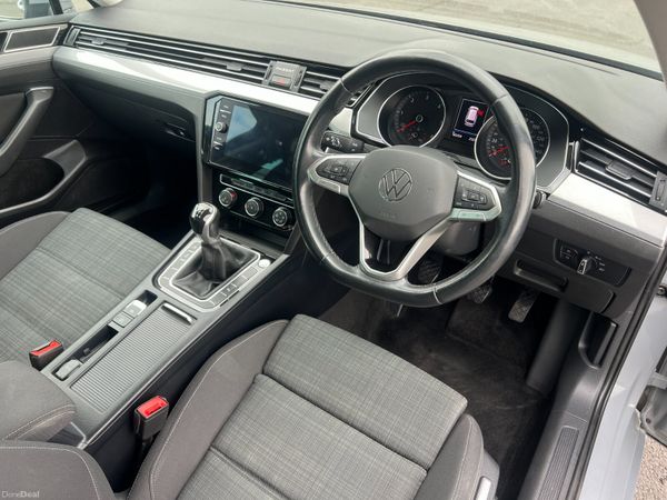 2022 Volkswagen Passat SE Nav 2.0 TDI - Estate 394577350