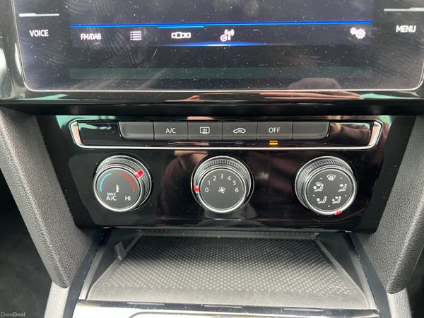 2022 Volkswagen Passat SE Nav 2.0 TDI - Estate 394577366