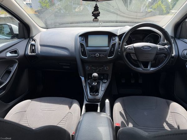 Ford Focus 2015 394582250