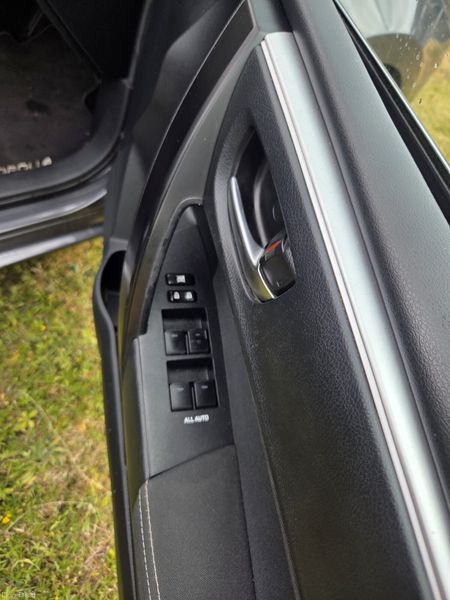 Toyota Corolla 2018 394503762