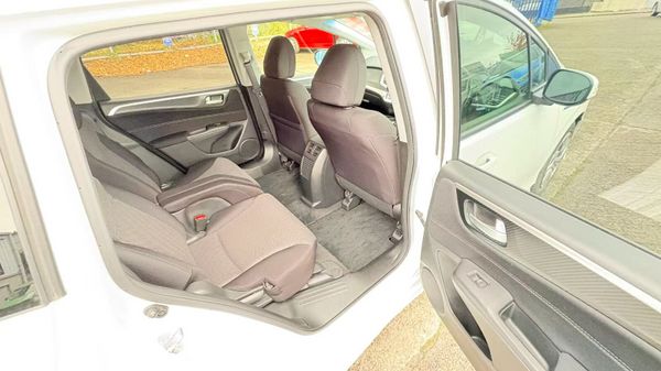 Honda Jade1.5 Hybrid Auto 6 SEATER 2015 394644674