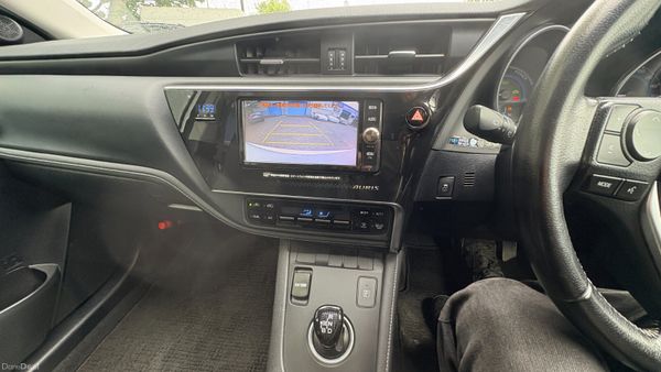 Toyota Auris 1.8 Hybrid 2016 394645544