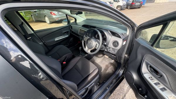 Toyota Vitz 1.3 Petrol Auto 2015 394658402