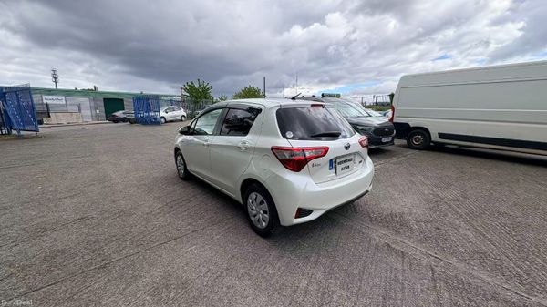 Toyota Vitz 1.5 Hybrid Petrol Auto 2017 394658682