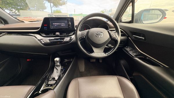Toyota C-HR 1.8 Hybrid petrol 2017 394659046