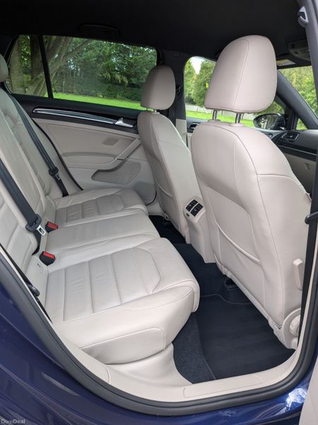Volkswagen Golf MK8 Highline 2020 394663076