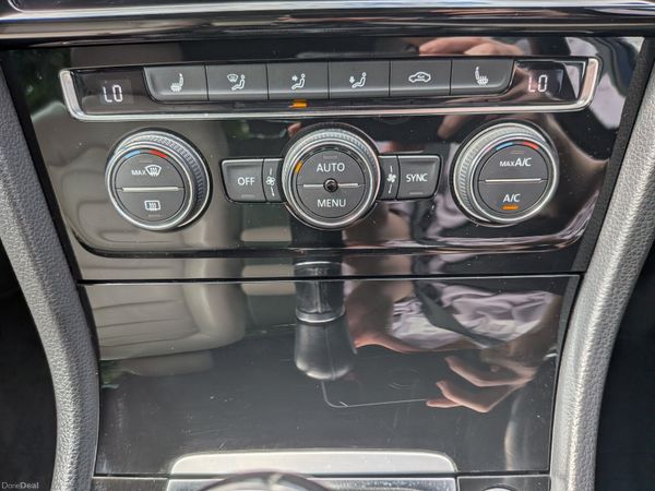Volkswagen Golf MK8 Highline 2020 394663112