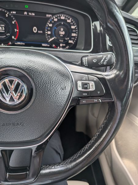 Volkswagen Golf MK8 Highline 2020 394663122