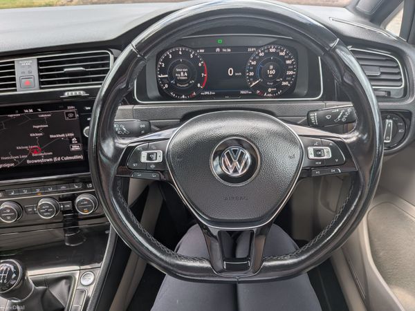Volkswagen Golf MK8 Highline 2020 394663124