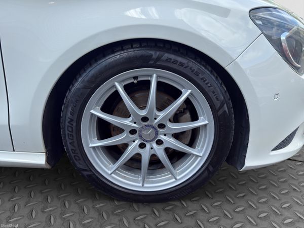 2016 Mercedes-Benz CLA 180 Auto Shooting Brake 394663634