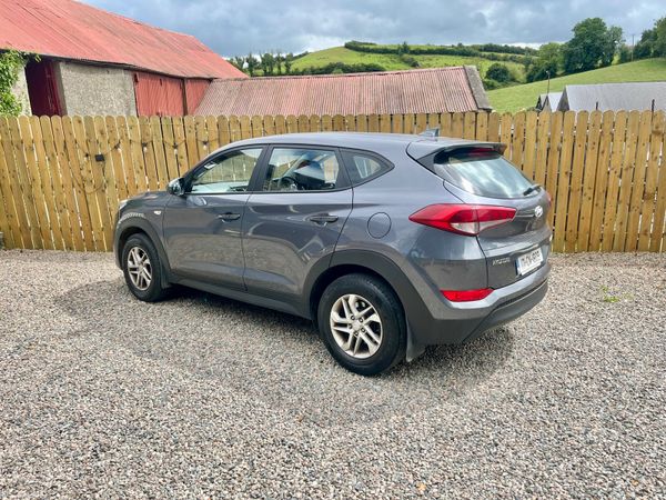 Hyundai Tucson 2017 394688048