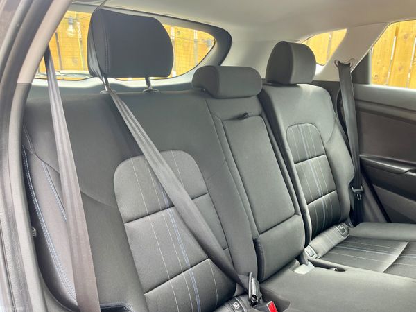Hyundai Tucson 2017 394688000
