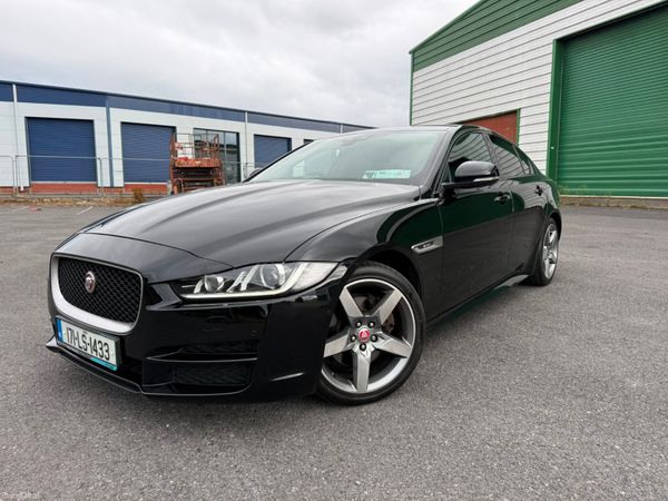2017 Jaguar XE R-Sport, 4 of 8