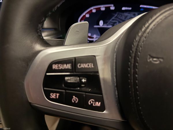 231 BMW 530E  M-Sport Touring/Pan Roof 394757736