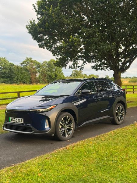 2022 Toyota bZ4X Premiere Only 11,000 miles 394760882
