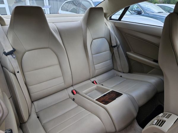 12 Mercedes-Benz E-Class Coupe 394701958