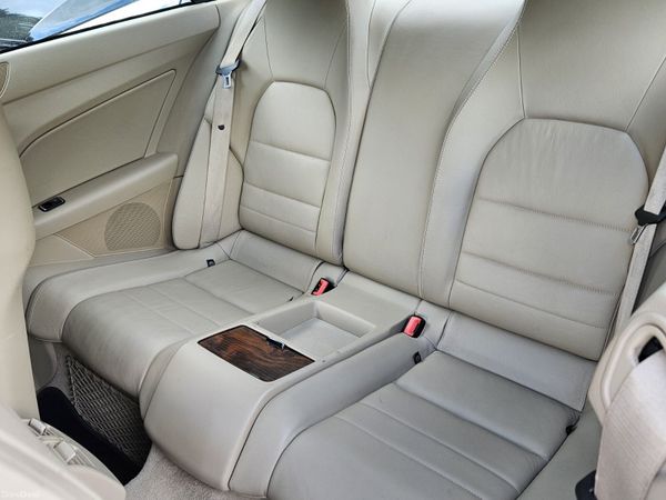 12 Mercedes-Benz E-Class Coupe 394701984