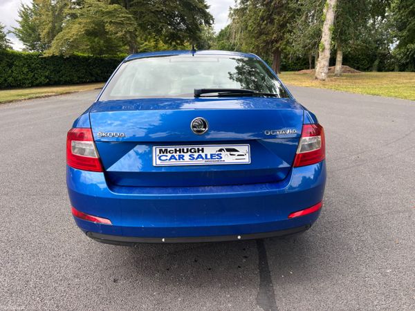 Skoda Octavia 2015 394843310