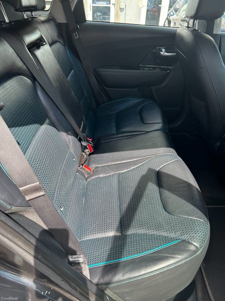 2021 Kia e-Niro - 64KWh Long Range 394896108