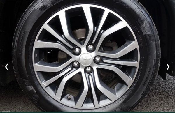 Mitsubishi Outlander 2019 394811726