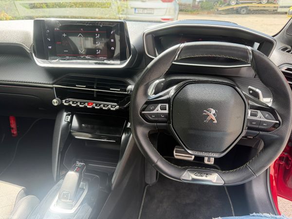 Peugeot 208 GT Line 1.2 Automatic 394836462