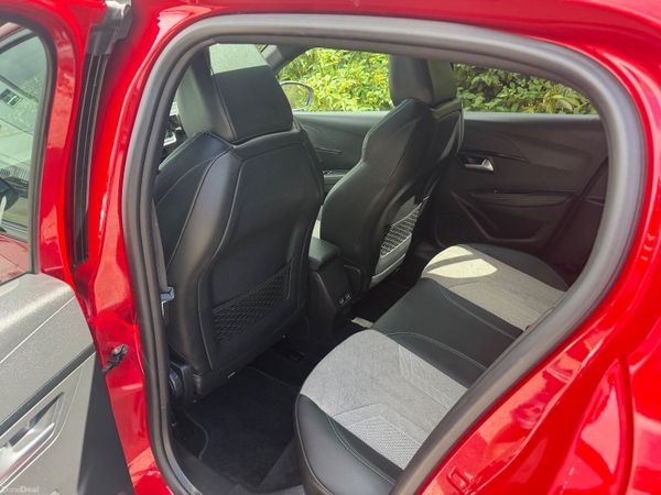 Peugeot 208 GT Line 1.2 Automatic 394836490