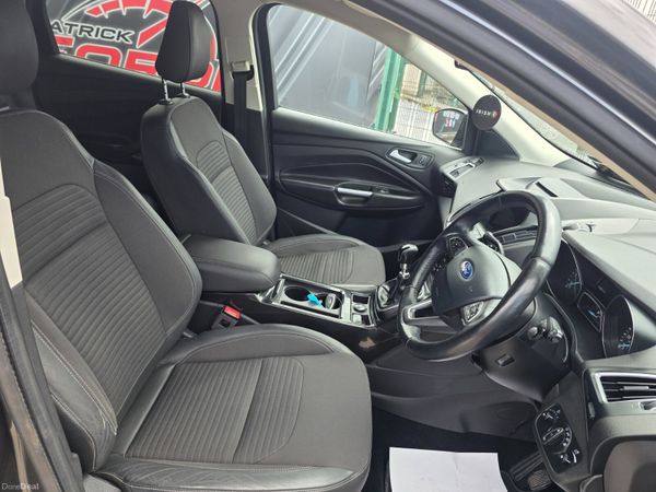 Ford Kuga 2018 394947582