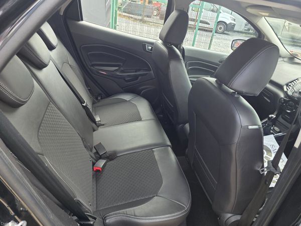 Ford EcoSport 2016 394954358