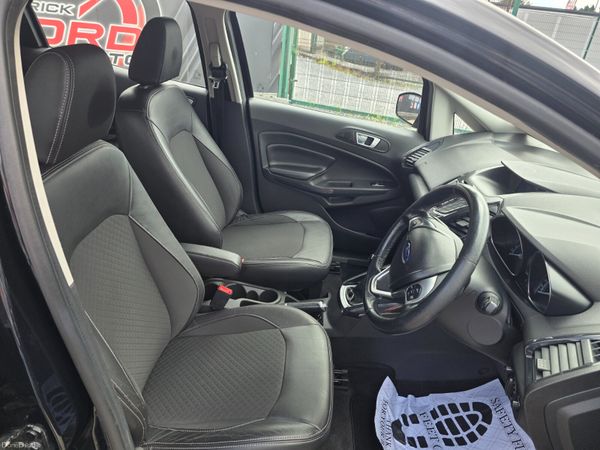 Ford EcoSport 2016 394954360