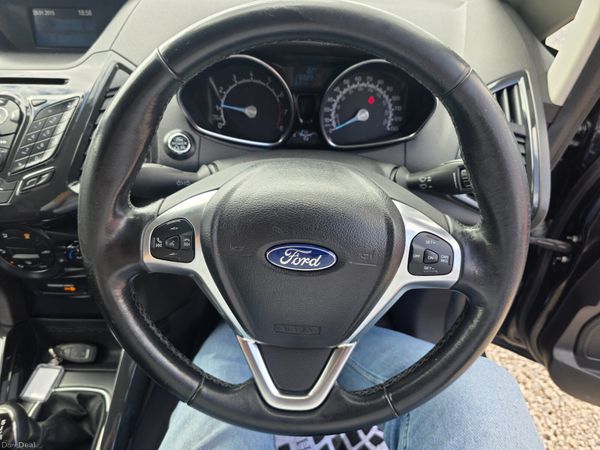 Ford EcoSport 2016 394954362