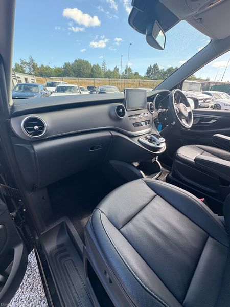 Mercedes V220 D 7 Seater Avantgarde Automatic 394970858