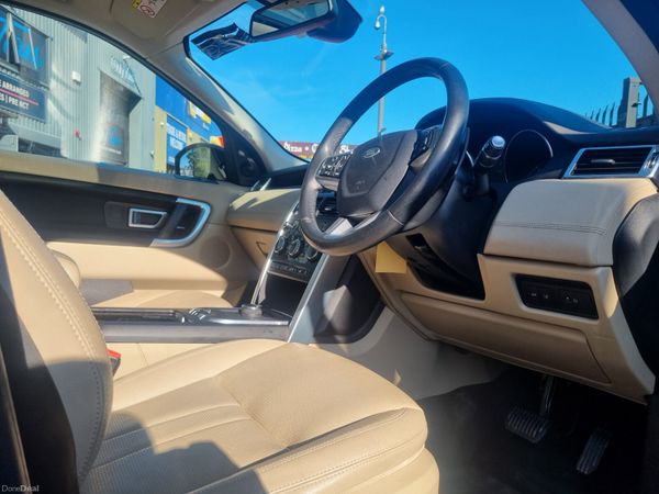 Land Rover Discovery Sport 2019 Comes with New NCT 394996342