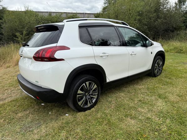 PEUGEOT 2008 (2018) 394901946
