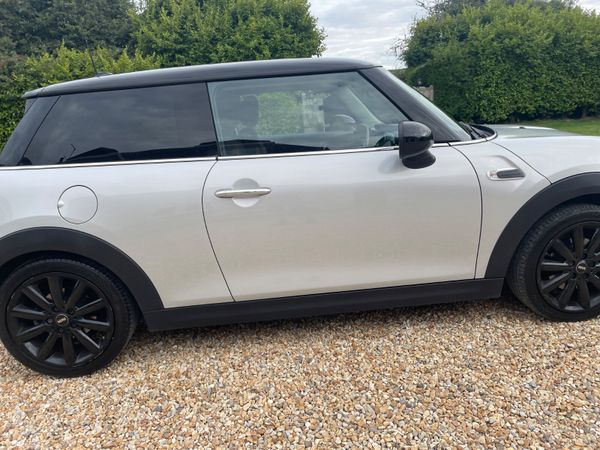 Mini Cooper 2017 Diesel One Owner 394902534