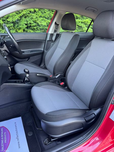 Hyundai i20 DELUXE 2018 LOW MILEAGE 394910684