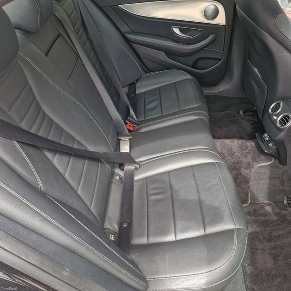 Mercedes-Benz E-Class 2019 394924162