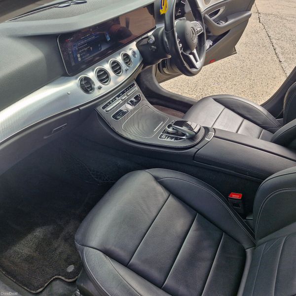 Mercedes-Benz E-Class 2019 394924164