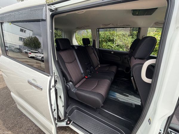 Nissan Serena Hybrid 8 Seat Automatic Power door 394936916
