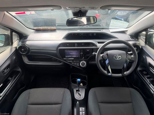 17 Toyota Aqua 1.5 HYBRID 395044208
