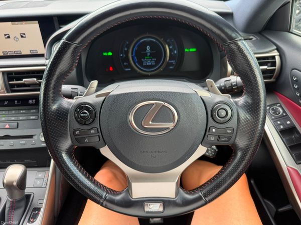 16 LEXUS IS300H F SPORT 395044886