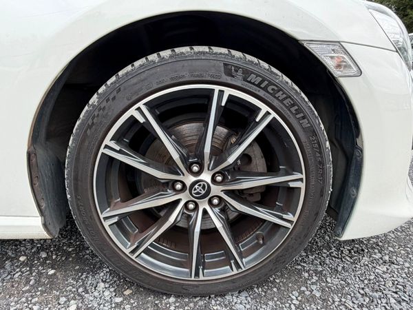 17 TOYOTA GT 86 395044982