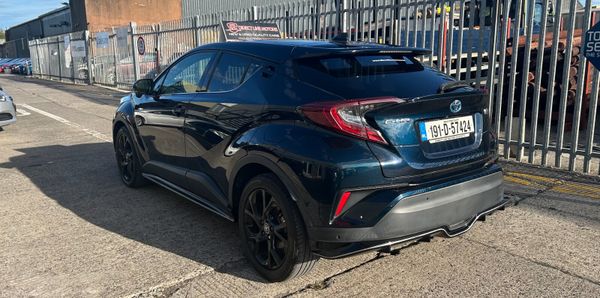 2019 Toyota C-HR  | G Package 395083916