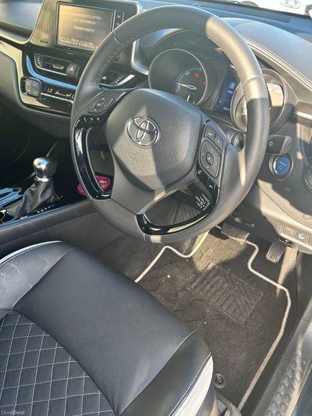 2019 Toyota C-HR  | G Package 395083920