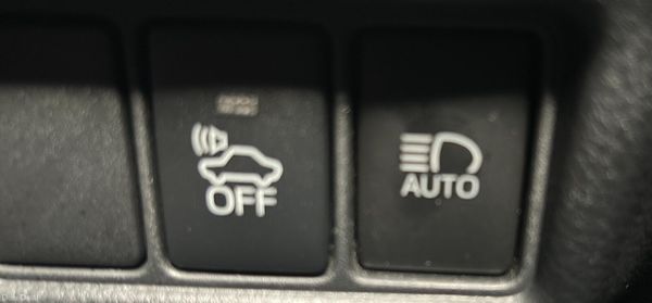 2019 Toyota C-HR  | G Package 395083926