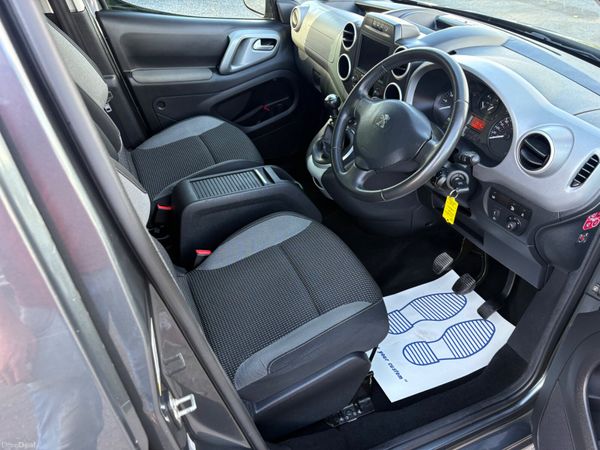 Peugeot Partner Teepee 395003094