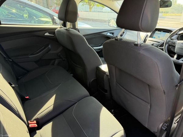 Ford Focus ZETEC EDITION 395173612