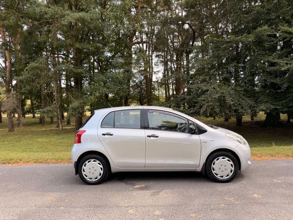 Toyota Yaris 2009 D4D Diesel Very Economical 395188968