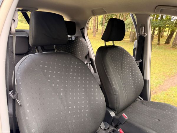Toyota Yaris 2009 D4D Diesel Very Economical 395188974