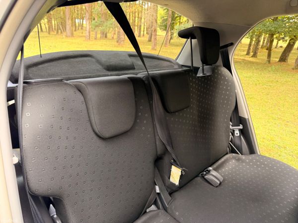 Toyota Yaris 2009 D4D Diesel Very Economical 395188982