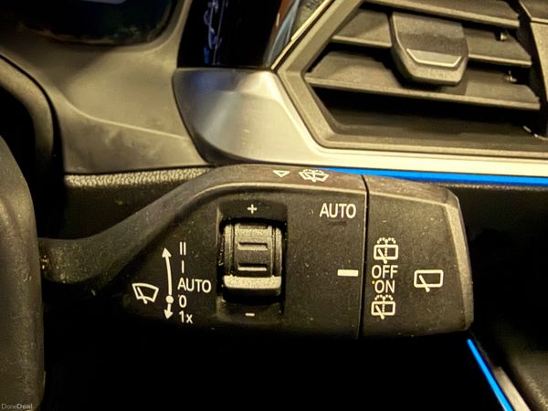 221 BMW 330e SE Pro Touring 395287728